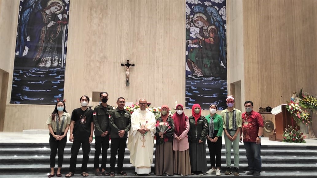 Perwakilan OMK yg tugas koor foto bersama Gusdurian (3) PAKAI